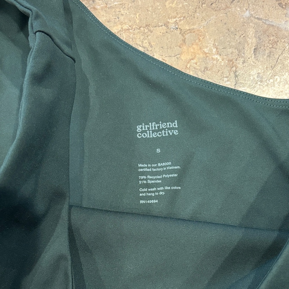One-Shoulder Sports Bra - Picture 2 of 2